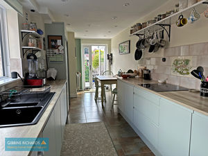 Kitchen/Breakfast Room- click for photo gallery